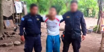 Menor de edad es acusado de homicidio en Nahuizalco.