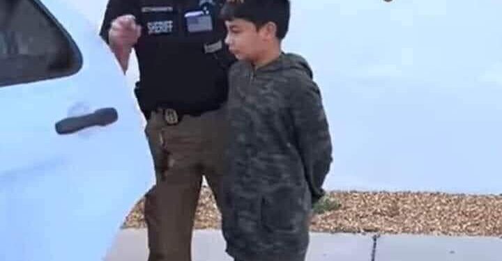 Arrestan a niño de 10 años, por amenazar con tiroteo en escuela de Florida.