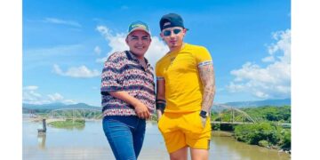 “La veneria” lanza advertencia a los tiktokers Ricky y Yeik.