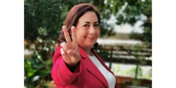 Fallece Yanci Urbina, exdiputada del FMLN.