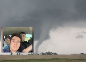 Tres estudiantes murieron “cazando una tormenta”.