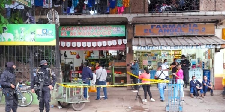 Capturan a dueño de agroservicio, por vender paquetes que entrega el GOES.