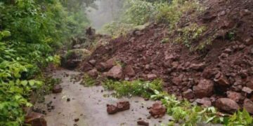 Lluvias causan estragos y un accidente de tránsito.