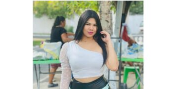 “Casi solo la hoja venden”. Critican los tamales de la tiktoker, Abigaíl Mancía.