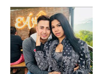 “No me deja salir sin ella”. Giovanni Cruz.