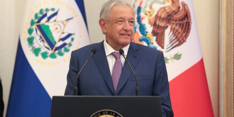 Pdte. AMLO tachó de “Inmoral y Vulgar” orden antiinmigrante.