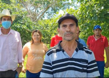 Piden construcción de Centro Escolar que llamarían “Layla Bukele”.