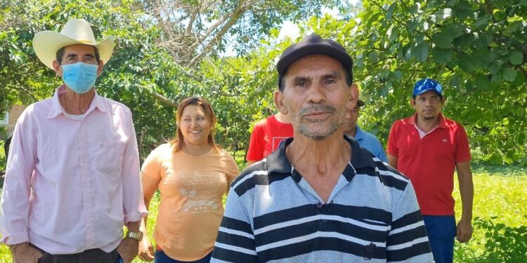 Piden construcción de Centro Escolar que llamarían “Layla Bukele”.