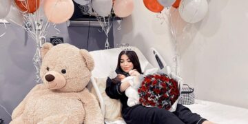 “Esta mujer es divina”. Yessica Cárcamo, tras dar a luz a su segundo hijo.