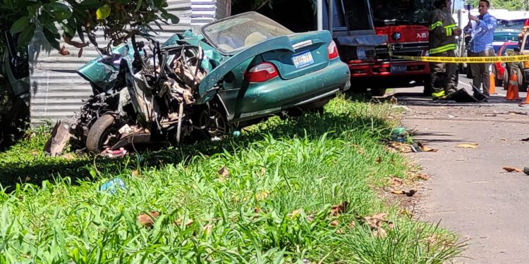 Familia fallece en accidente de tránsito en Ereguayquin.