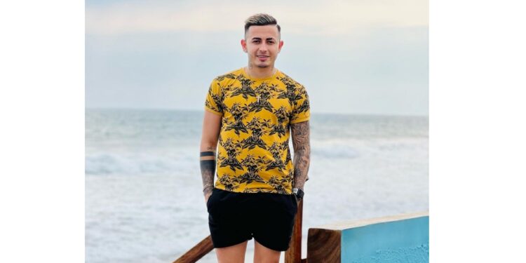 “El que me crítica llega a pie”. Giovanni Cruz.