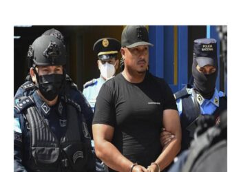 Extraditan “El Señor de los Cielos” a EE.UU.