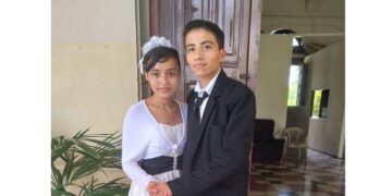 Recien casados ofrecen servicios de publicidad y Marketing.