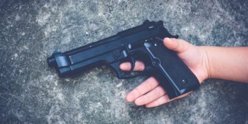 Niño de 3 años muere tras dispararse con un arma de fuego.