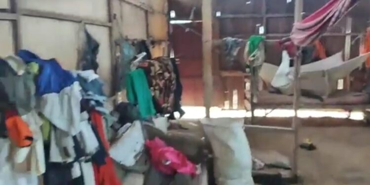“Siempre mamita nos pegabas”. Niño se quita la vida por maltratos de su madre y padrastro.