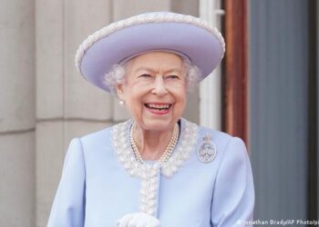 Fallece la Reina Isabel II a los 96 años de edad.