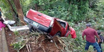 Un muerto y varios heridos en accidente de tránsito.