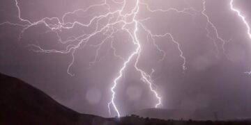 Rayo mató a joven en Nejapa.