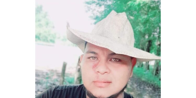 Asesinan a machetazos a un joven “corralero”.