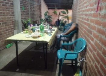 Policía asesinó a su esposa en Santa Ana.
