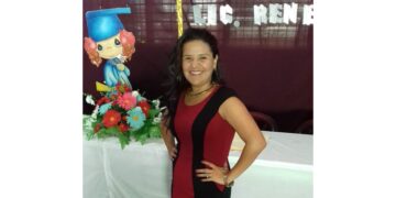 Denuncian supuesta captura arbitraria de maestra en Cuscatancingo.