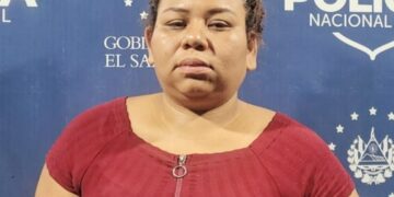 “Ellos (policías) se quedaron con el dinero”. Familiares denuncian capturan arbitraria de mujer.