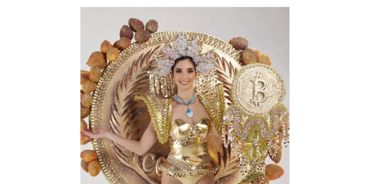 Critican a Miss El Salvador por traje alusivo al Bitcoin.