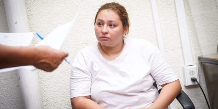 Presentan requerimiento contra mujer que asesinó a su hija.