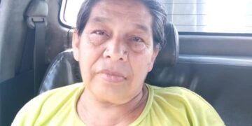 Capturan a niñera que maltrataba a bebé.