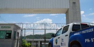 Pandillas toman control de cárcel en Honduras, según periódicos.