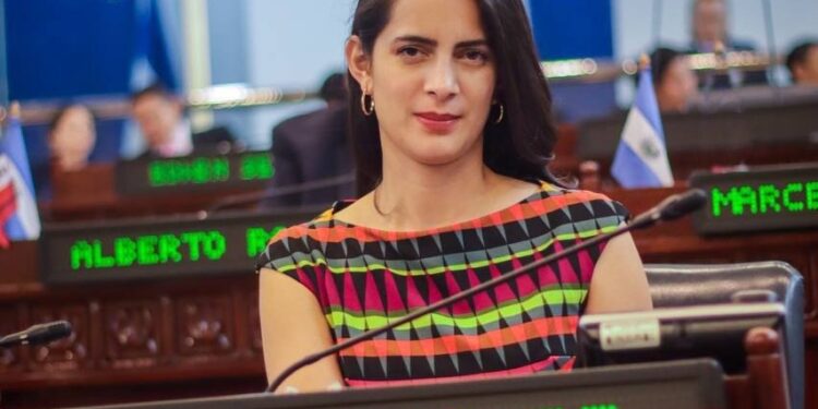 “Quienes hayan cometidos delitos, tienen que pagar.” Claudia Ortiz.