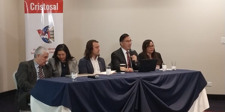 Muertes en centros penales han sido resultado de torturas, según informe de Cristosal.