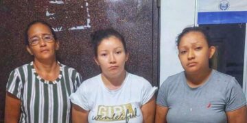 Capturan a madre e hijas acusadas de extorsión.