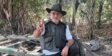 Asesinan a Hipólito Mora, líder de las autodefensas en Michoacán.