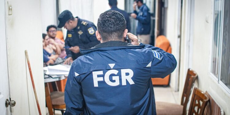 Capturan a estructura que comercializaba contenido digital ilegal.