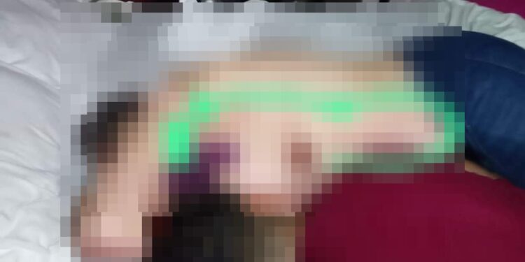 Localizan sin vida a pareja en autohotel.