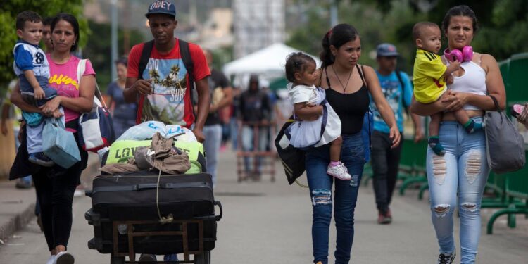 Donald Trump elimina TPS a inmigrantes venezolanos.