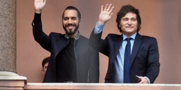 Javier Milei busca replicar el “Modelo Bukele”.