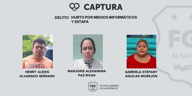 FGR captura a sujetos que estafaban en redes sociales.