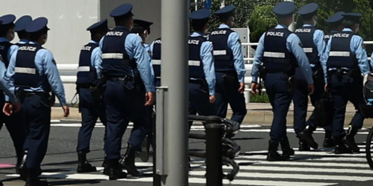 Persona mantuvo el cadáver de su hija en un congelador durante dos décadas.