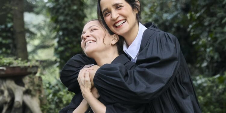 Julieta Venegas y Natalia Lafourcade lanzan su nuevo éxito de Música Norteña