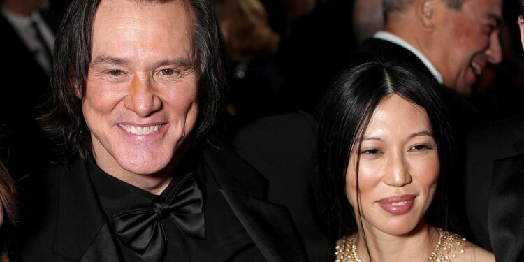 Jim Carrey confirma su relación en los César 2026