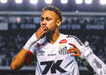 Neymar genera polémica en redes por “like” a foto de una modelo