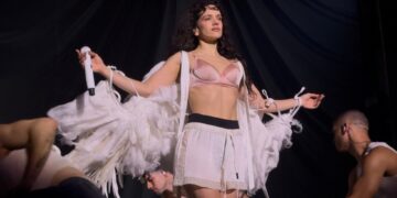 Rosalía deslumbra con su ambicioso “Lux Tour”