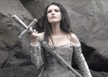 Laura Pausini sorprende con su versión de “Antología” y Shakira responde con emoción