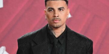 Rauw Alejandro revoluciona sus shows con inspiración al estilo de Michael Jackson