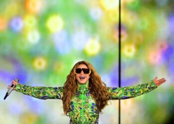Shakira impacta con histórico concierto en Brasil marcado por emoción y polémica