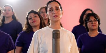 Julieta Venegas enfrenta críticas por tema relacionado con el Mundial 2026
