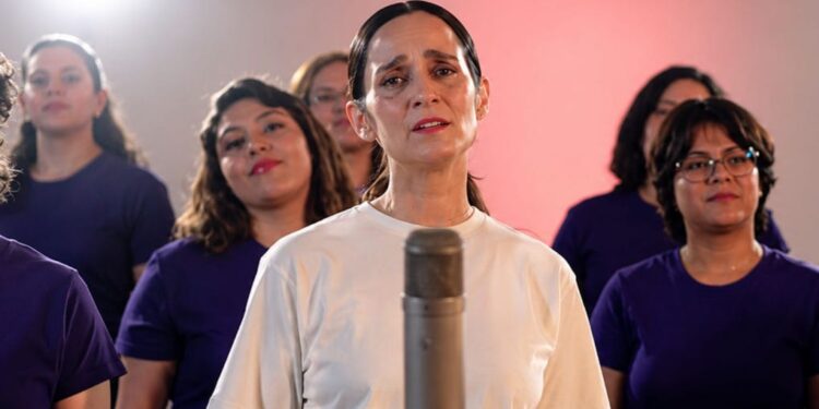 Julieta Venegas enfrenta críticas por tema relacionado con el Mundial 2026
