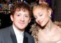 Ariana Grande y Ethan Slater ponen fin a su relación